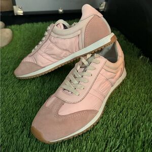 Dolce vita pink sneaker